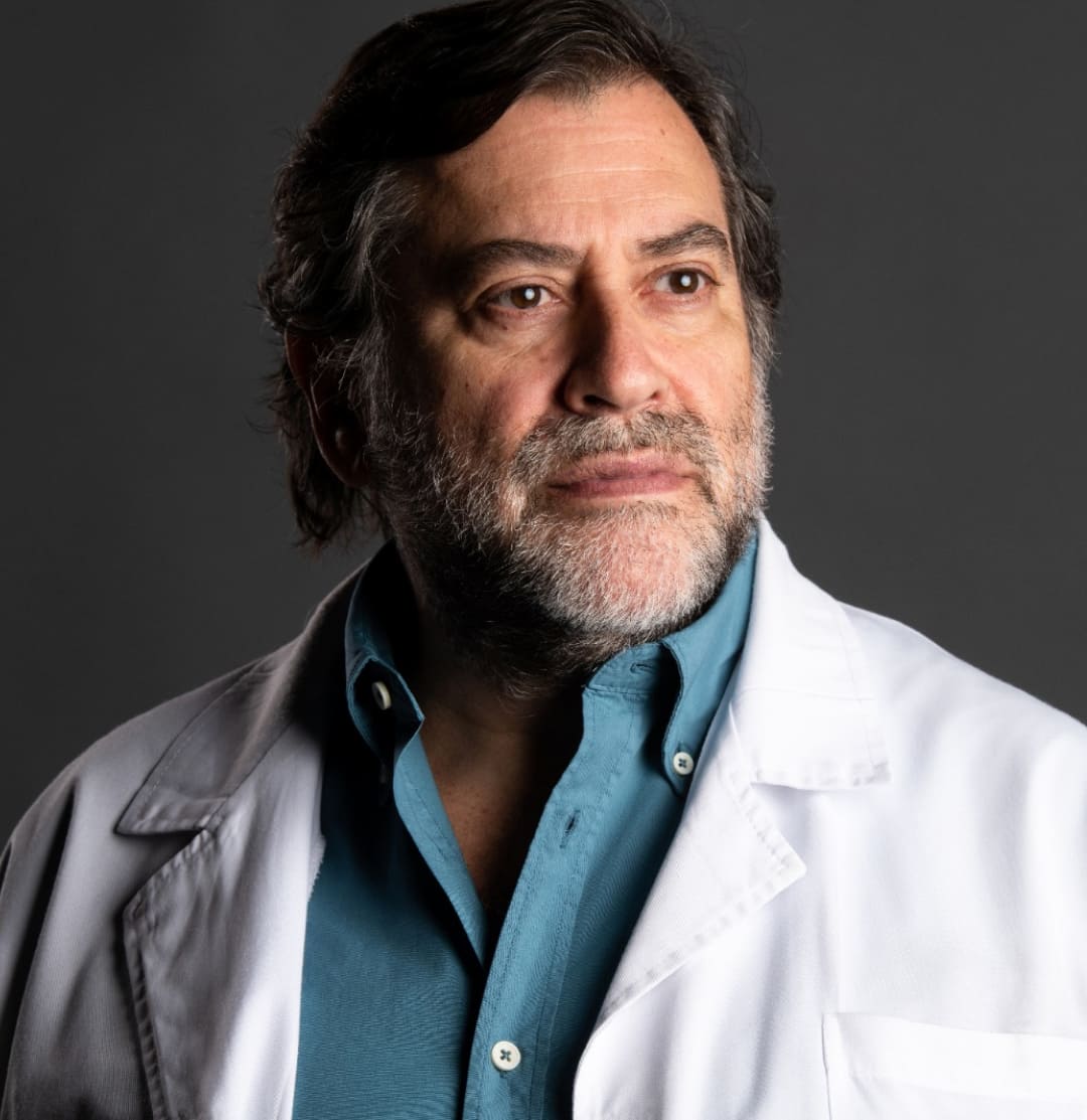 Dr. José Morais e Castro médico de cirurgia geral na Clínica Particular de Viseu